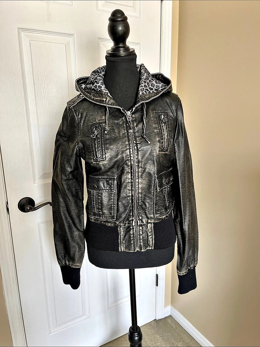 Luz Hooded Faux Leather Jacket in Black & Gray Size Large